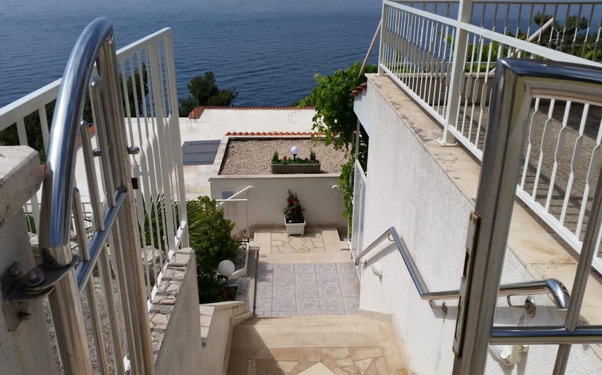 Apartments Olga & Jure ピサック エクステリア 写真